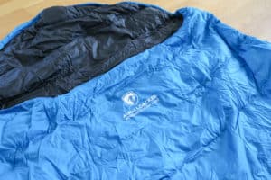 Alpin Loacker Sommerschlafsack ausgepackt